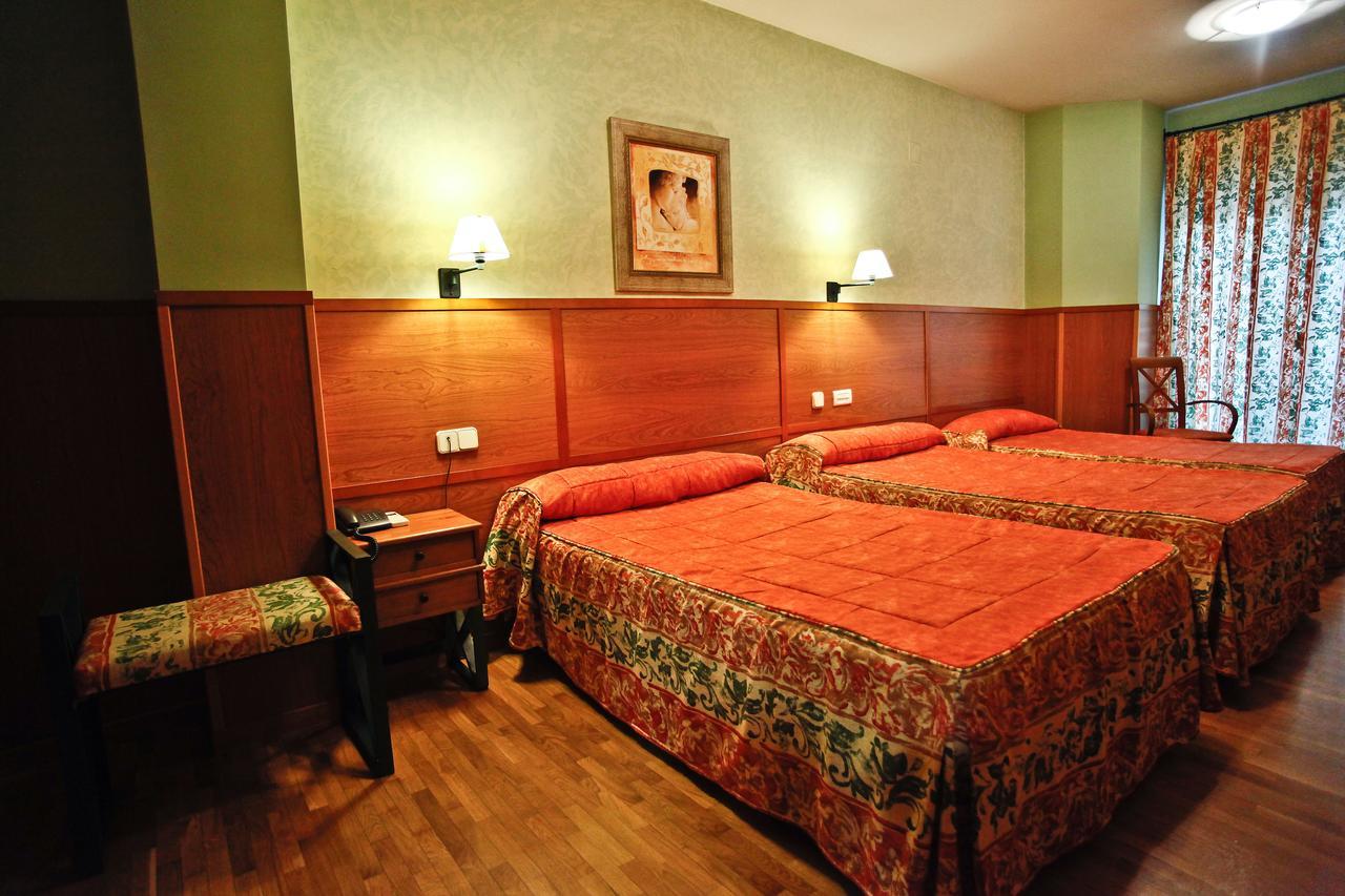 Hotel Pio XII Jumilla Buitenkant foto
